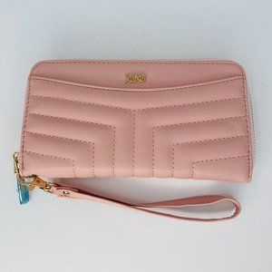 XOXO Wristlet